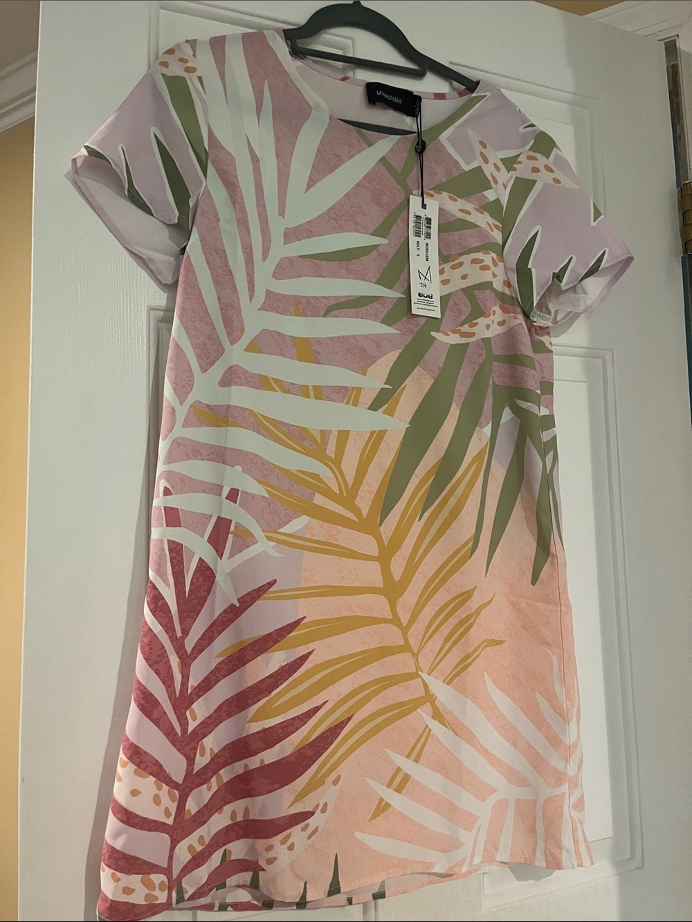 MINKPINK Pink Tropical Leaf Short Sleeve Dress